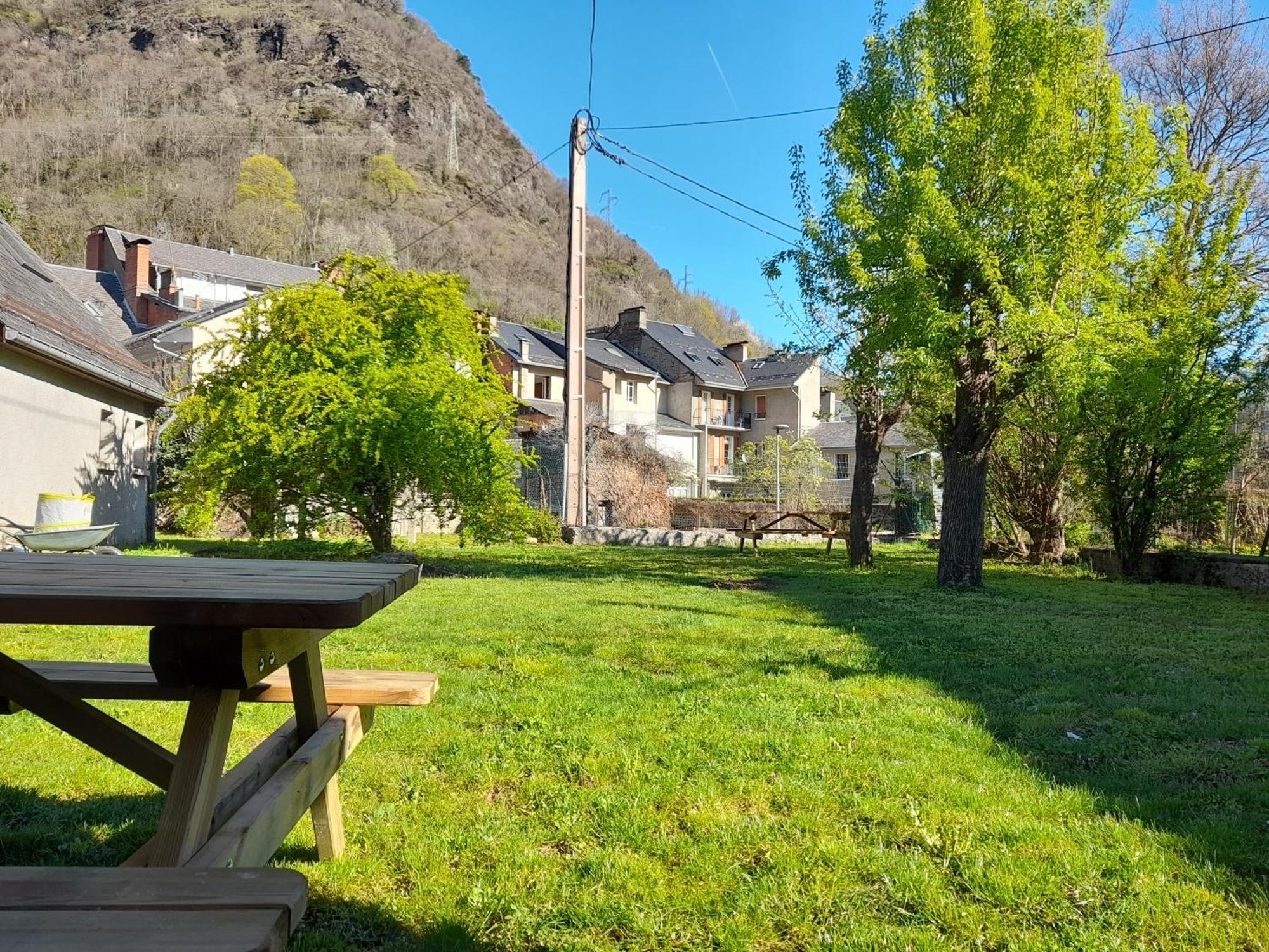 Apartamento T3 Neuf 65M2 5 Personnes Avec Jardin Au Calme, Menage Inclus, Local Velo Bagnères-de-Luchon Exterior foto